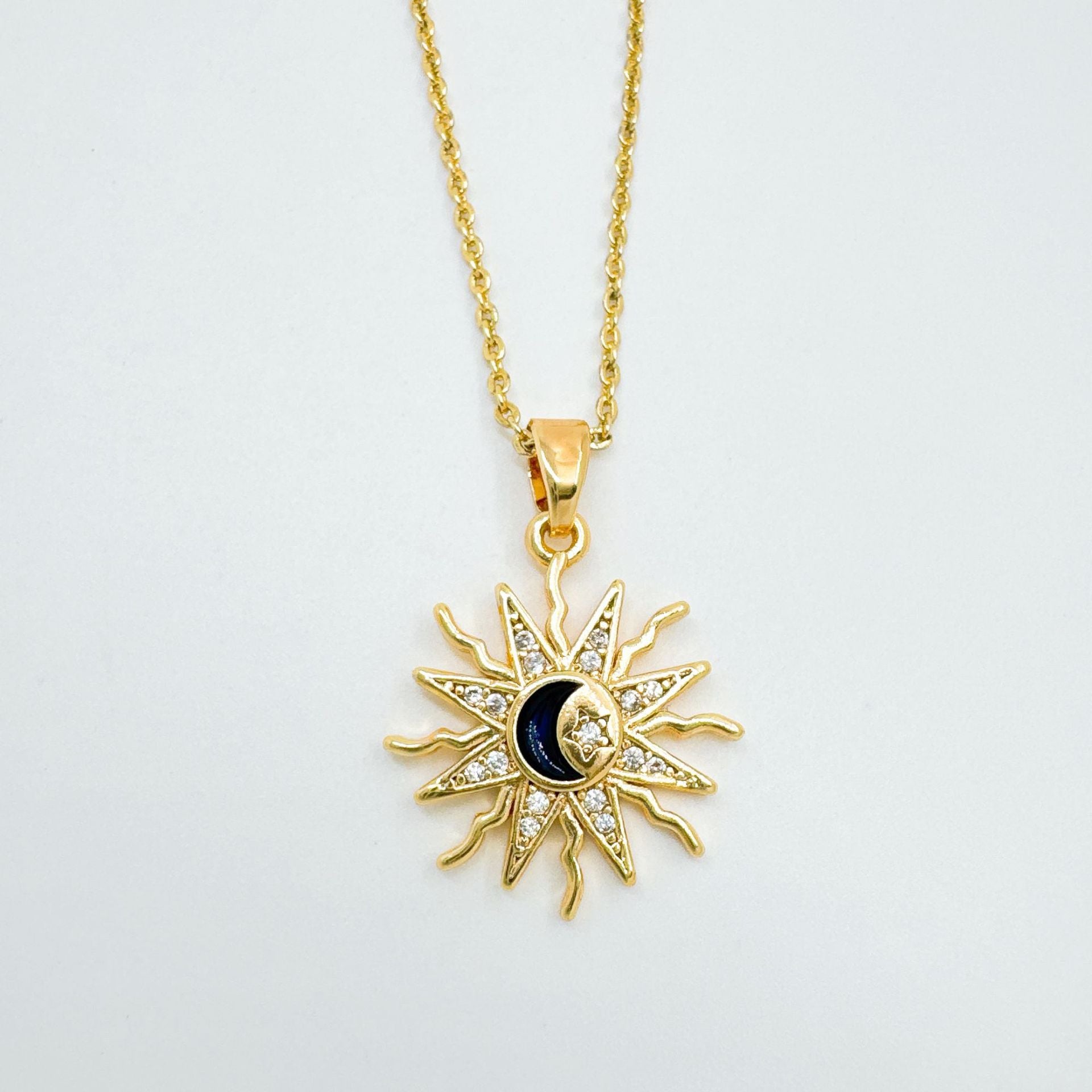 Wholesale Gold Plated Copper Sun Moon Pendant Necklace In Style Chic Jewelry Accessory