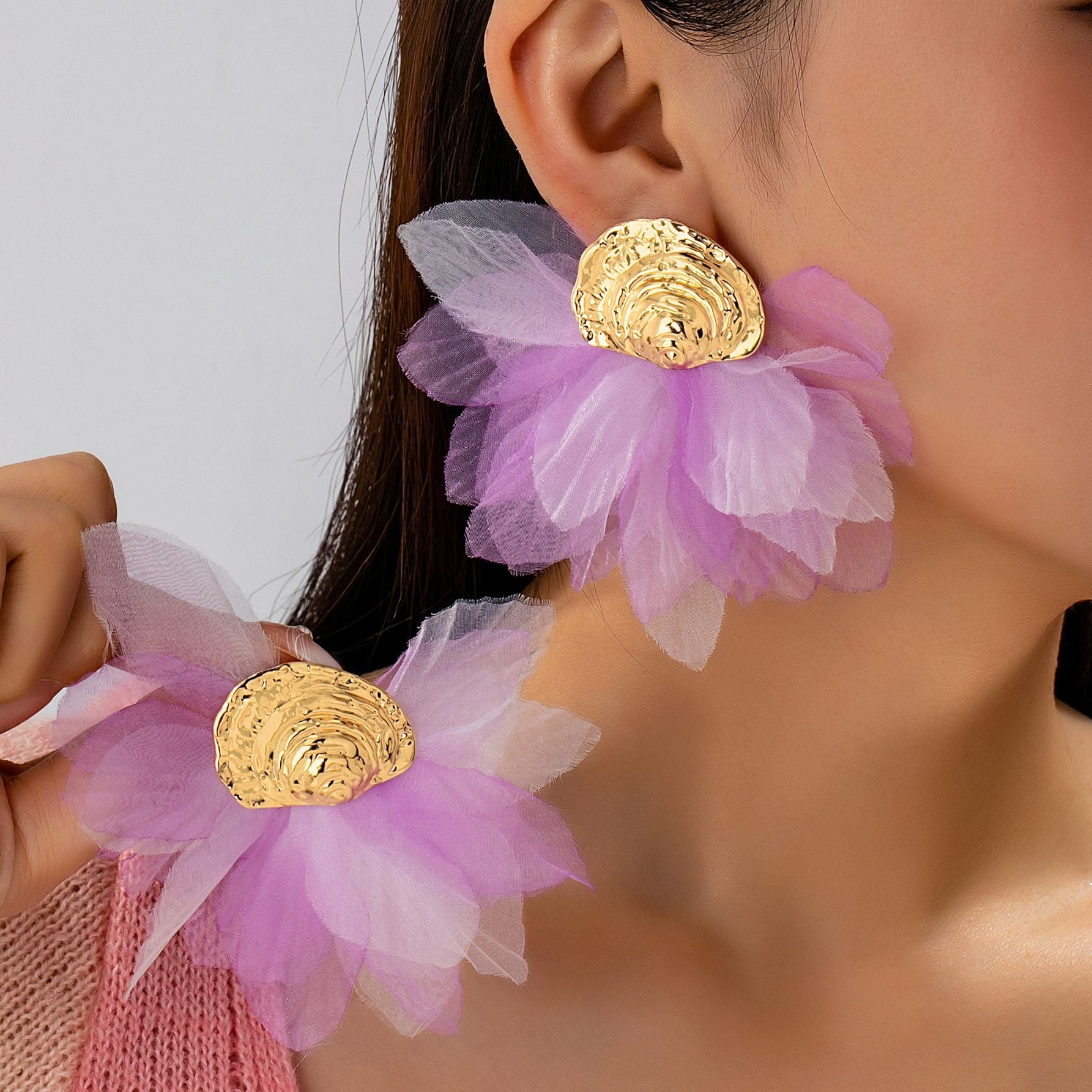 Wholesale Trendy Gradient Layered Flower Shell Earrings For Women Everyday Party Wear And Gift