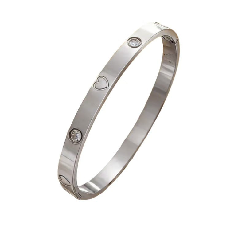 Wholesale Urban Style Love Heart Starry Titanium Steel Bracelet 18K Gold Plated Fashion Accessory