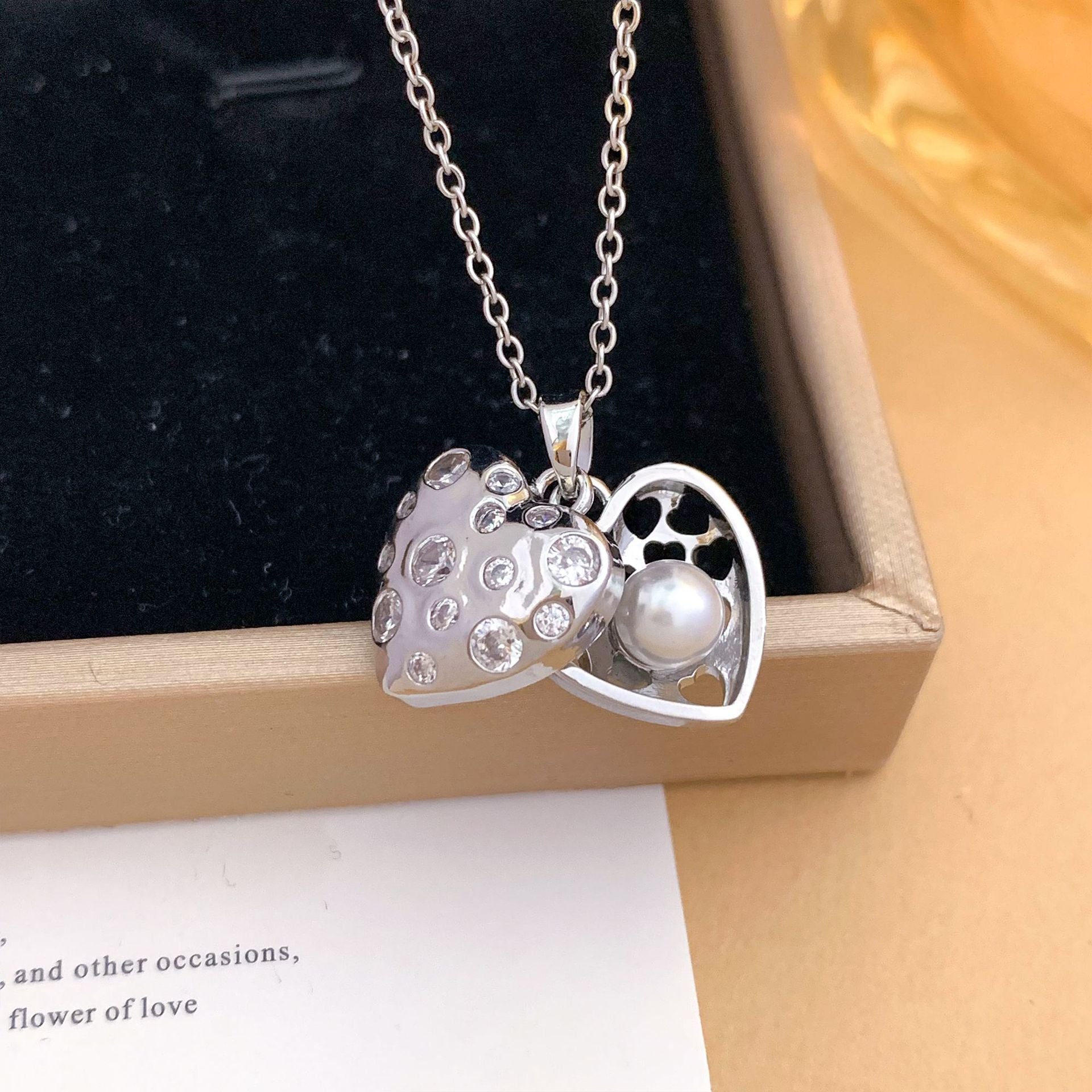 Wholesale Fashion Real Gold Plated Shell Pearl Pendant Necklace,  Titanium Steel Choker Jewelry Accessory