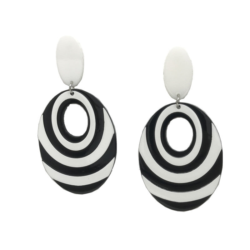 Wholesale Vacation Beach Black and White Contrast Oval Long Earrings Acrylic Earrings ACC-ES-FX010