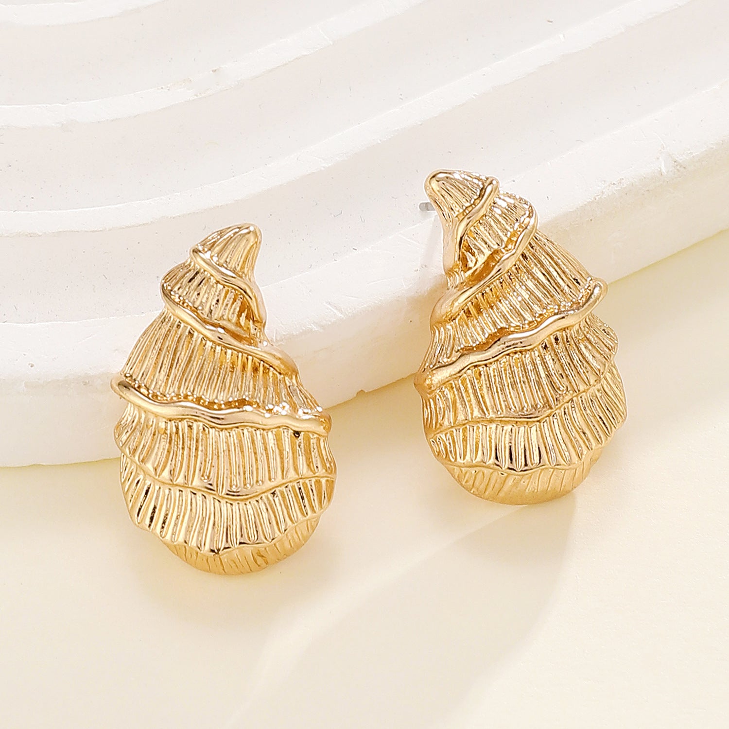 Wholesale alloy simple personality earrings