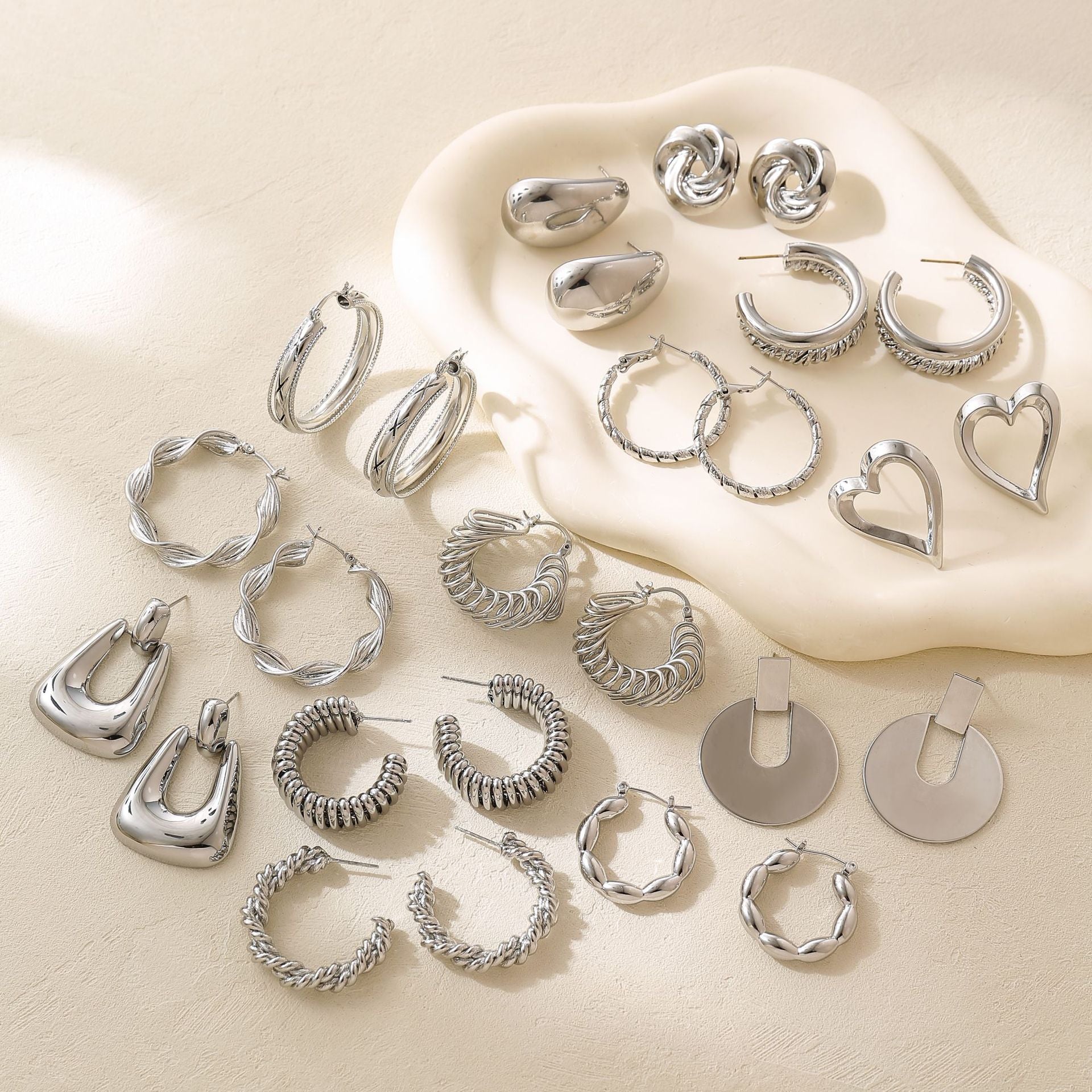 Wholesale  silver pigment hoop earrings hoop earrings