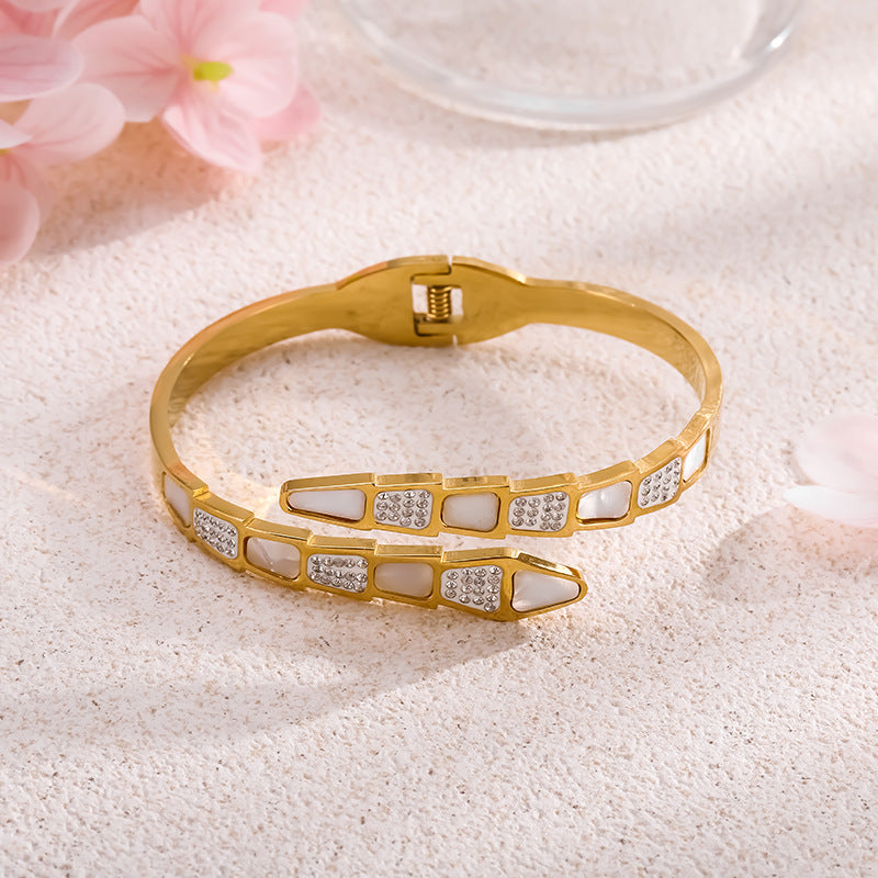 Wholesale Light Luxury Niche 18k Diamond Bracelet ACC-BT-Liyan006