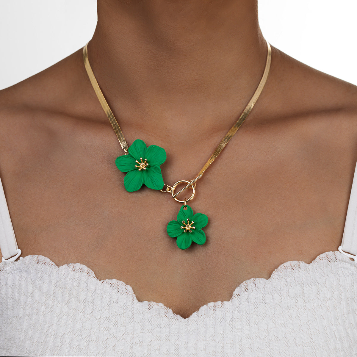 Wholesale three-dimensional flower  OT buckle alloy chain clavicle chain necklace