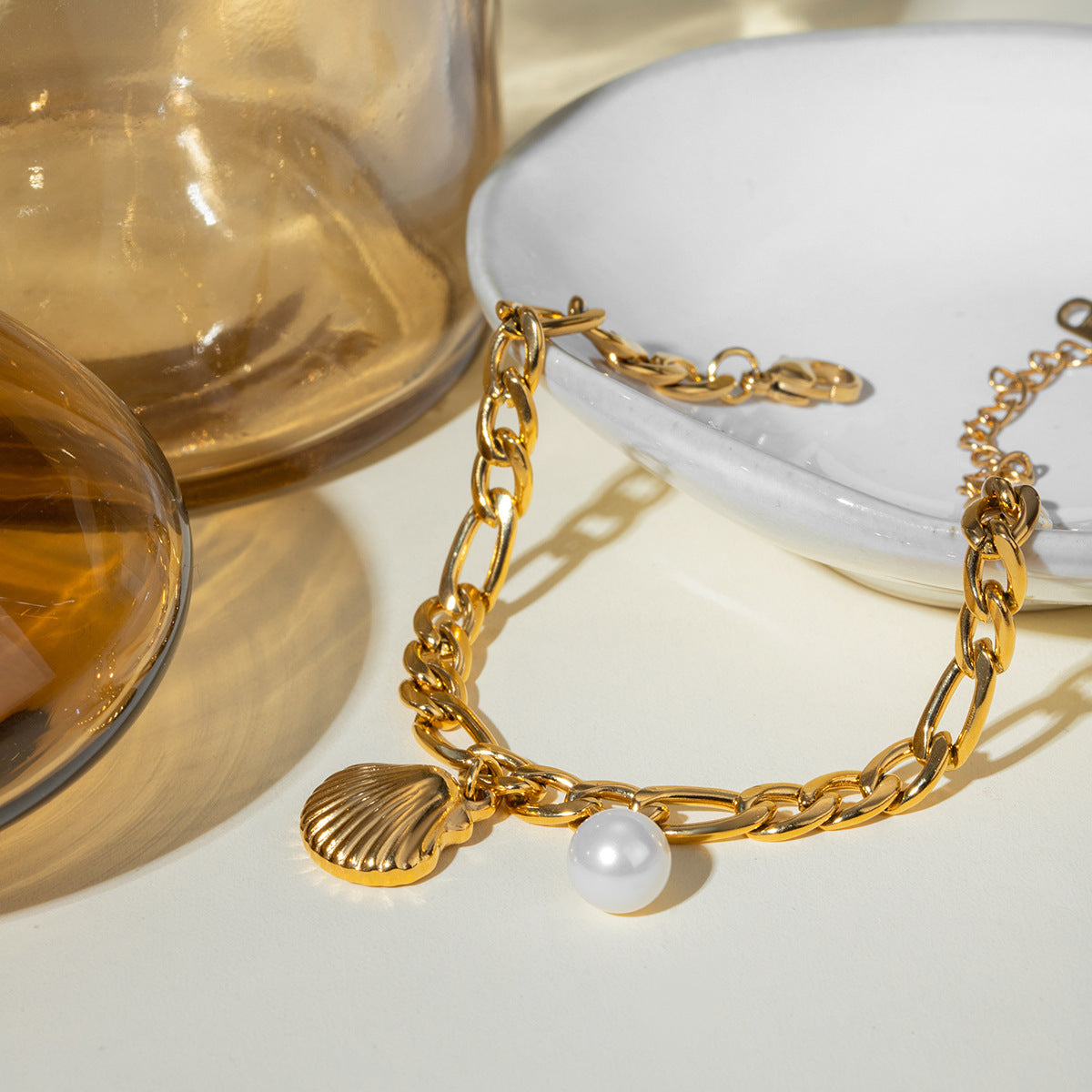 Wholesale 18k gold stainless steel shell pearl bracelet