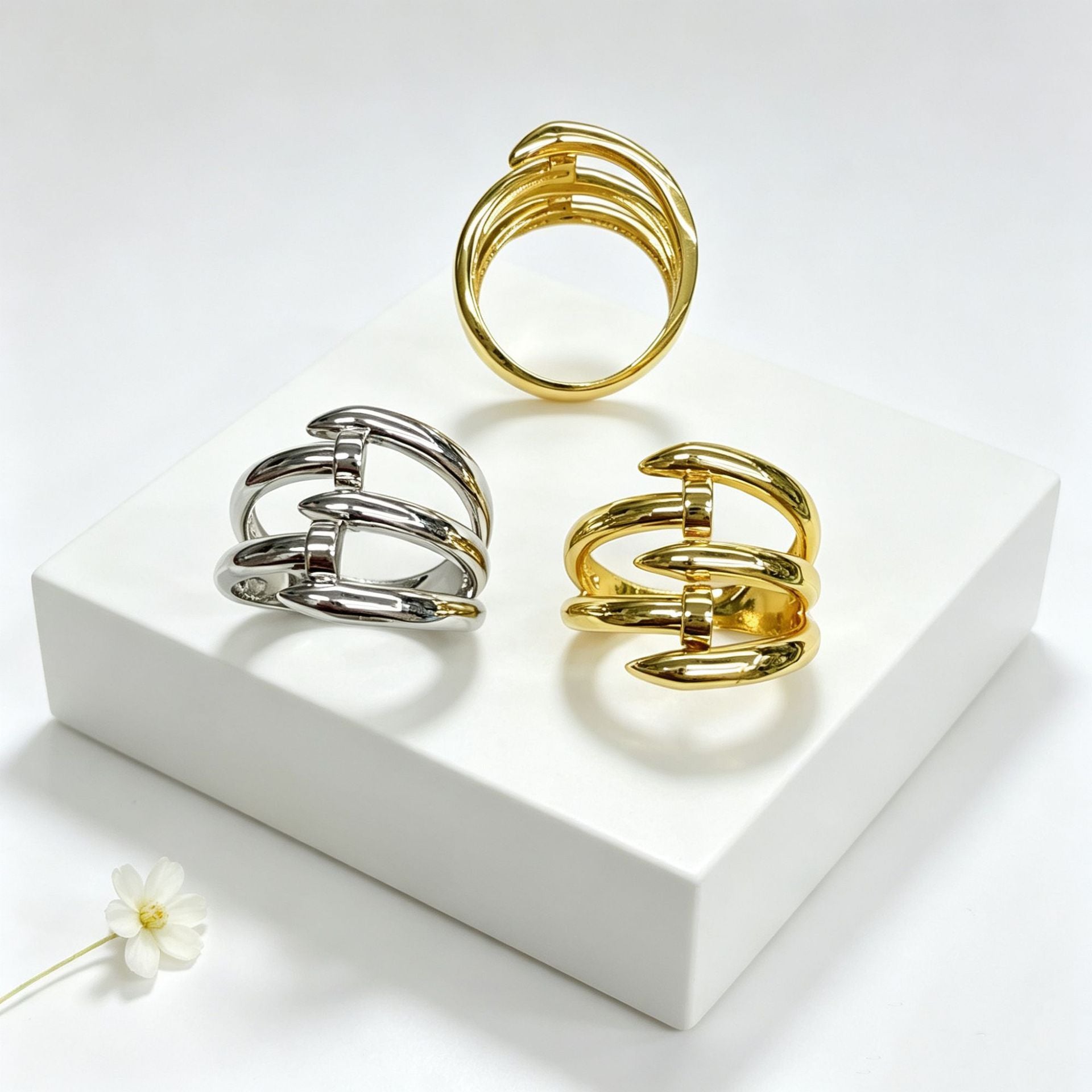 Wholesale Light Luxury Multi Layer Twisted Gold  Ring For Unisex Brass Plated Jewelry Accessory