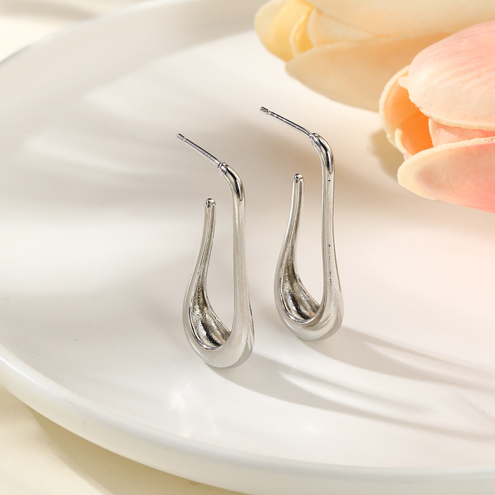 Wholesale plated 18K gold hollow U-shaped earrings