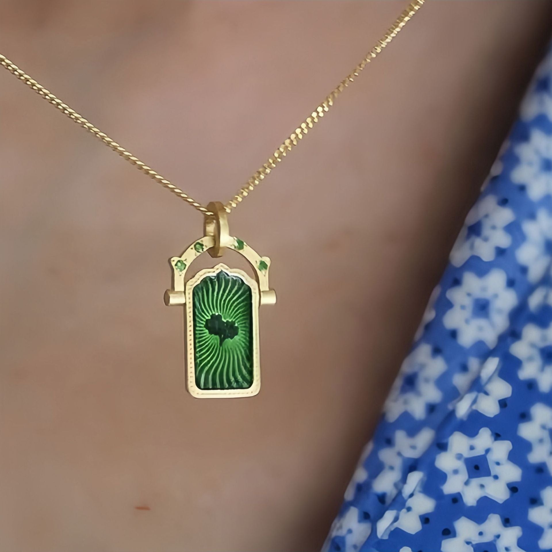 Wholesale Valentine's Day Tarot Colorful Love Lucky Guardian Pendant Necklace