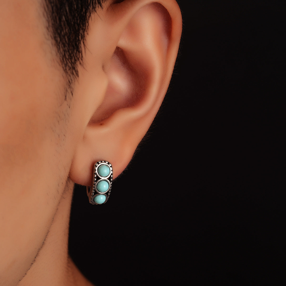 Wholesale Stylish Inlaid Imitation Turquoise Earrings Vintage Ethnic Style Copper Electroplated Jewelry Accessory for Men