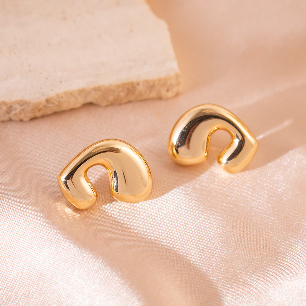 Wholesale Real gold plating irregular letter C- shaped earrings