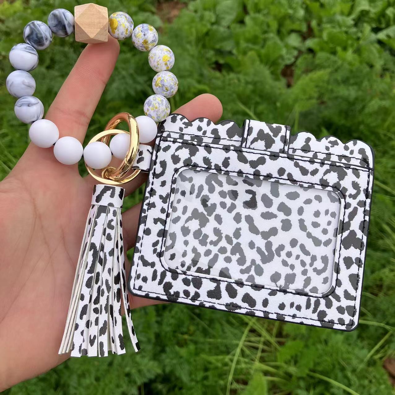 Wholesale Leopard Plaid Western Style Card Holder Silicone Beaded Wristlet Keychain ACC-KC-QiuXue011