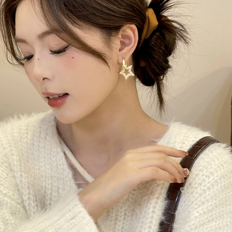 Wholesale Micro-Inlaid Zirconia Star Texture Earrings