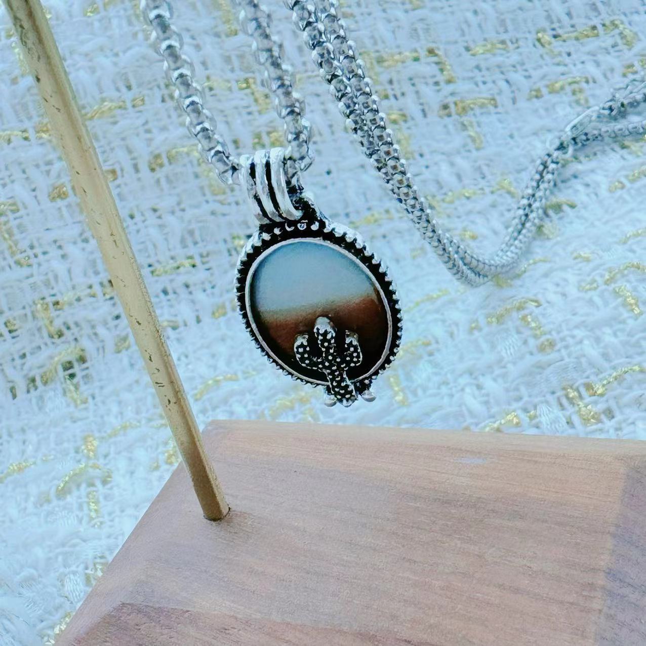 Wholesale Western Cactus Pendant Necklace - Retro Zinc Alloy Jewelry Accessory for Everyday