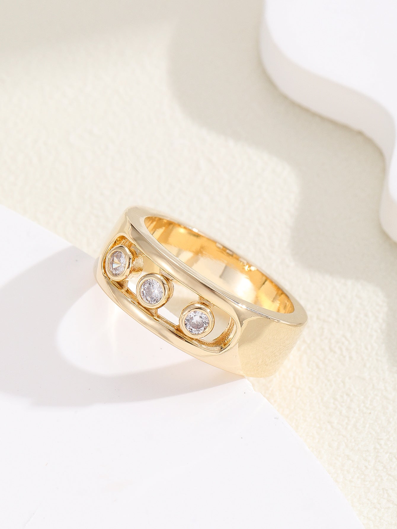Wholesale Copper Electroplated Gold Geometric Ring Stylish Jewelry Accessory Gift