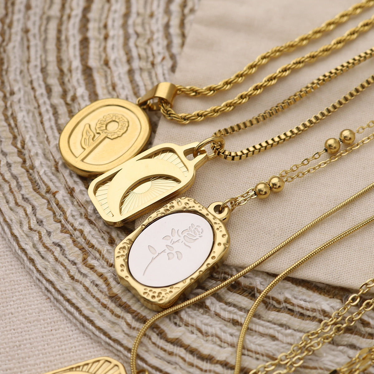 Wholesale  retro necklace titanium steel l gold-plated plain chain pendant necklace