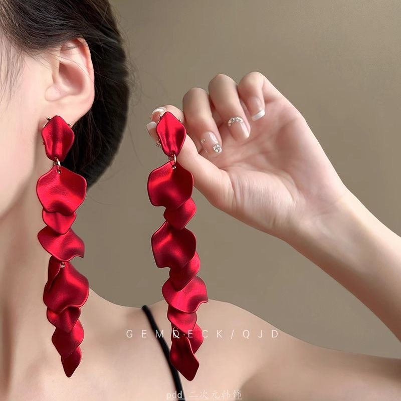 Wholesale Flower Tassel Pendant Earrings