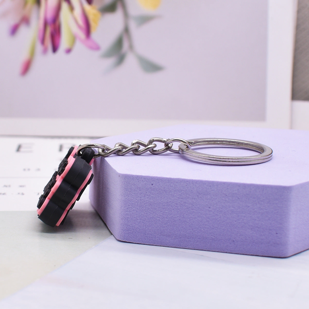 Wholesale Random 100pcs Cow Pattern Denim Western Style Soft Rubber Keychains