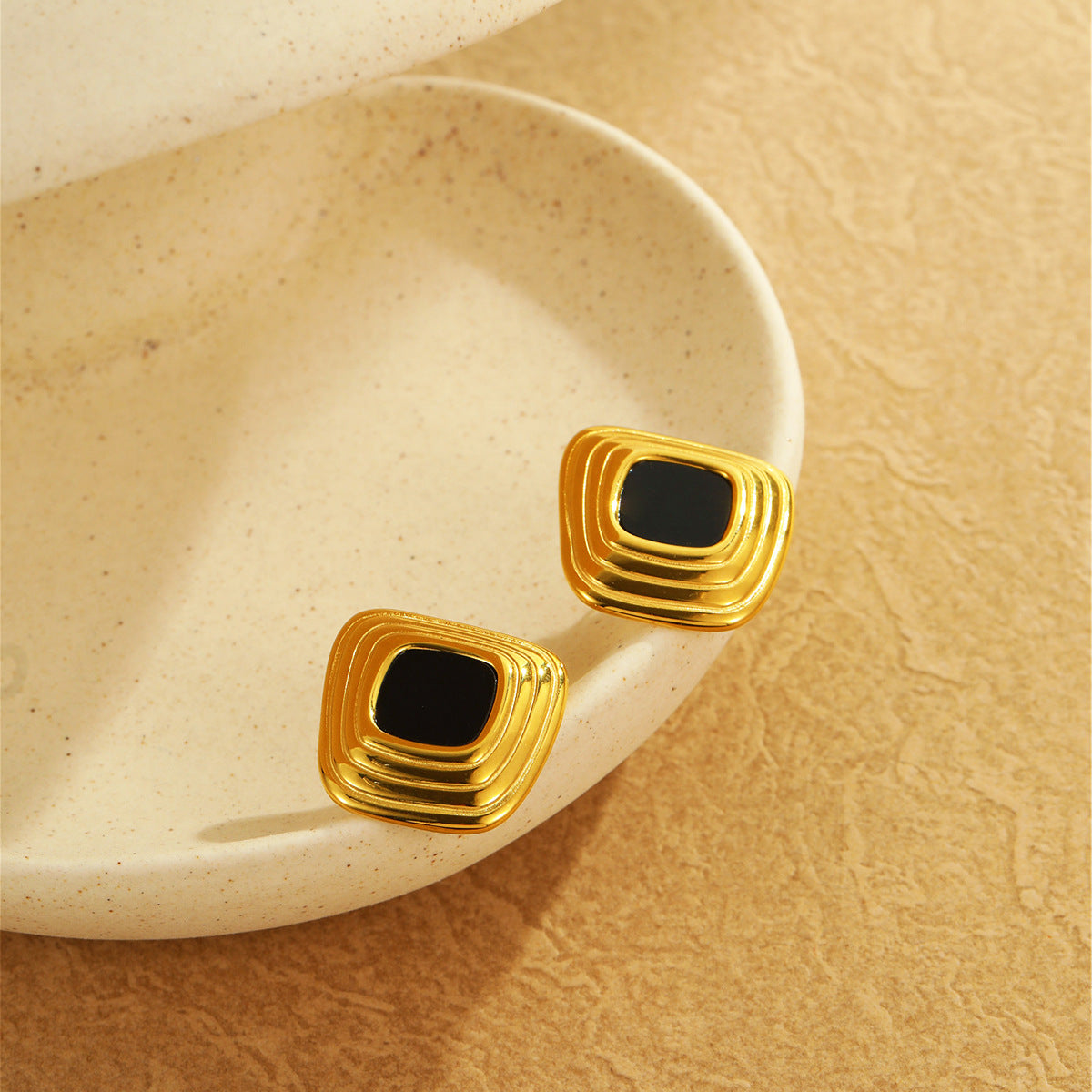 Wholesale Non-Fading  Geometric Threaded Stainless Steel Earrings