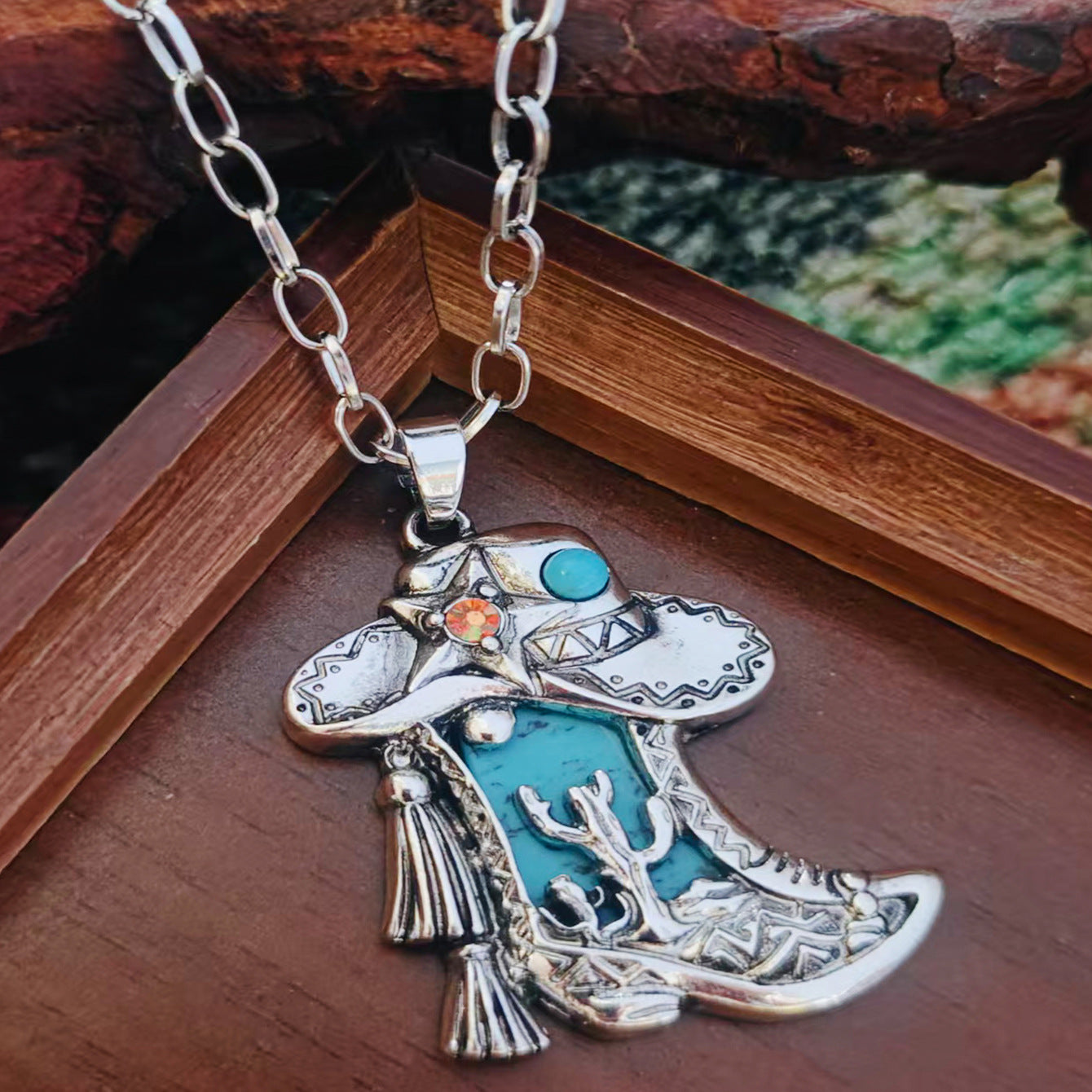 Wholesale Retro Western Cowboy Boot Necklace With Turquoise Horse Head Pendant Fashion Jewelry Accessory For Party And Gift