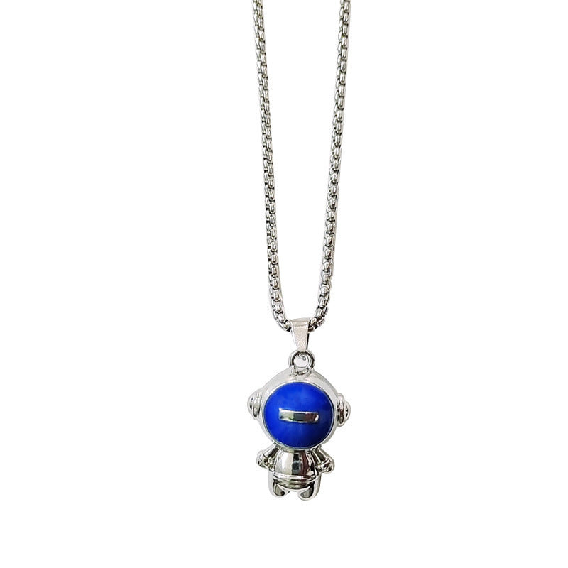 Wholesale Alloy Astronaut Pendant Necklace Cartoon Spaceman Fashion Jewelry Accessory for Men Women