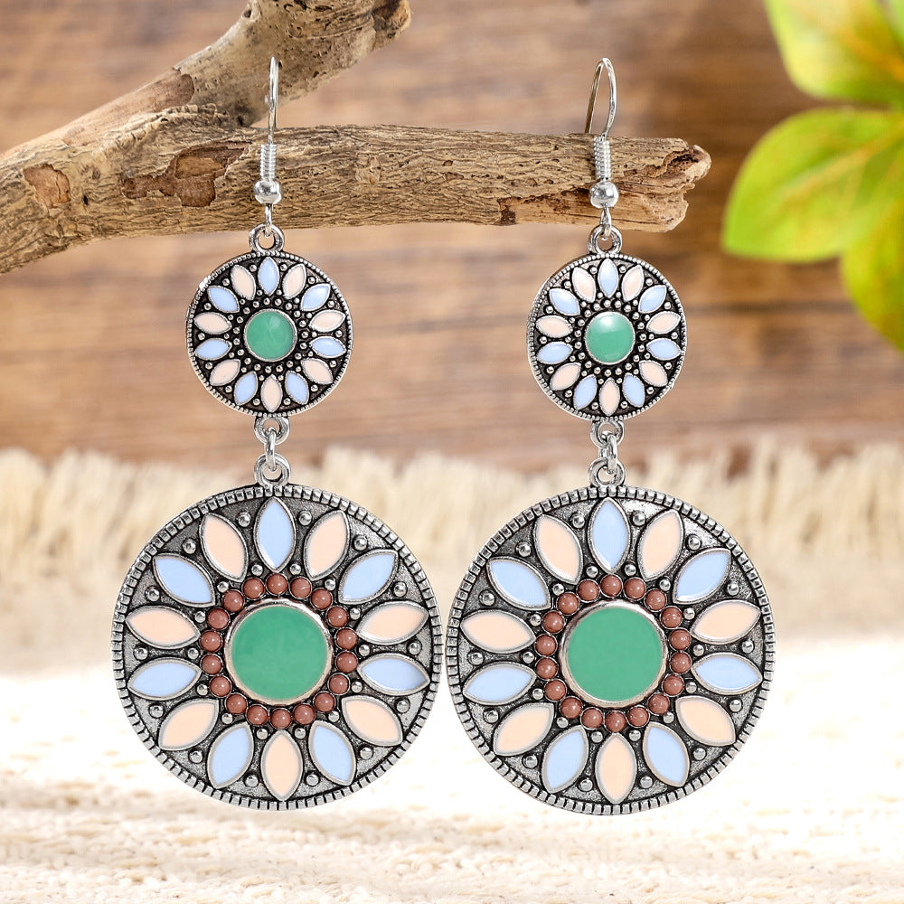 Wholesale Retro Palace Style Geometric Hollow Tassel Earring Set - Trendy Fashion Accessory for Everyday Wear