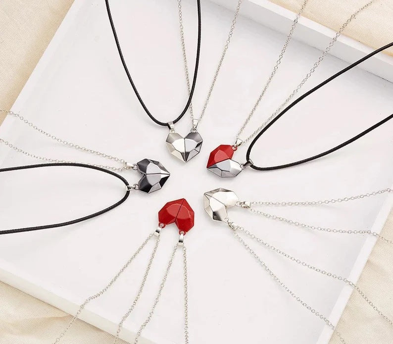 Wholesale Black White Heart Magnetic Necklaces ACC-NE-Hanyu012