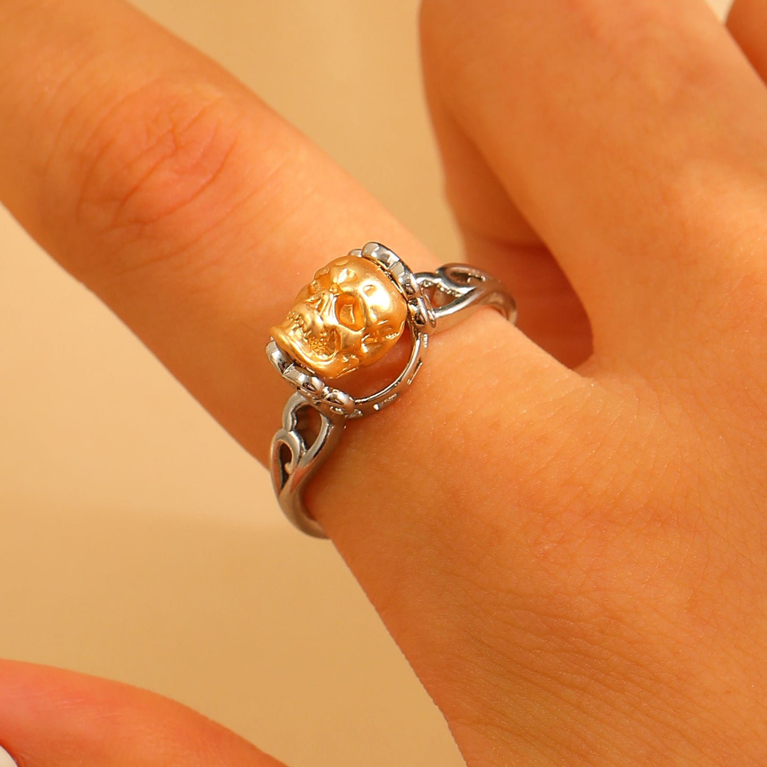 Wholesale  color-block skull fexaggerated ring