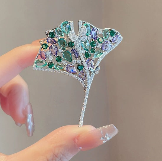 Wholesale Green Water Diamond Ginkgo Leaf Brooch