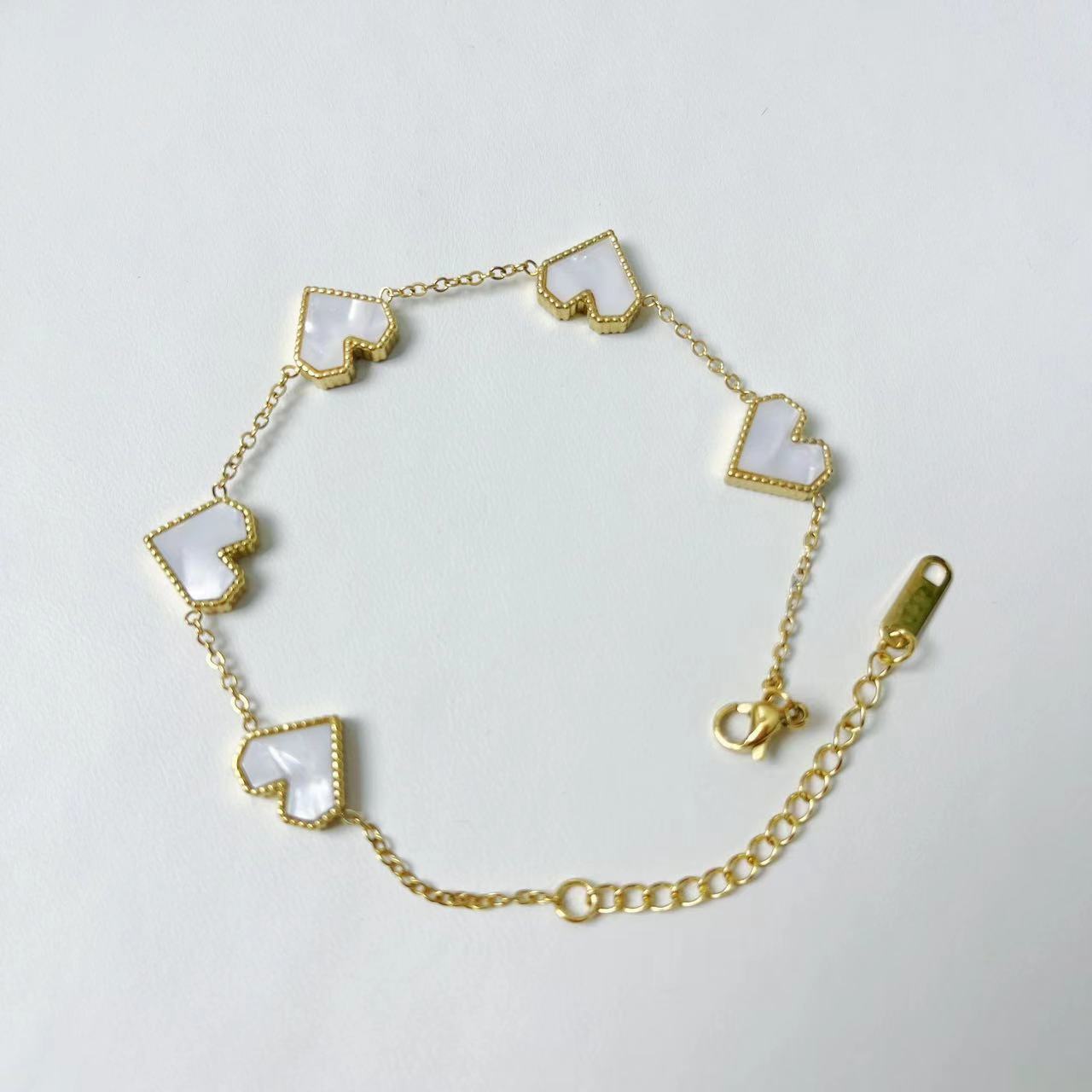 Wholesale Stainless Steel Bracelets Light Luxury Bracelet Peach Heart Bracelet ACC-BT-Nayin005