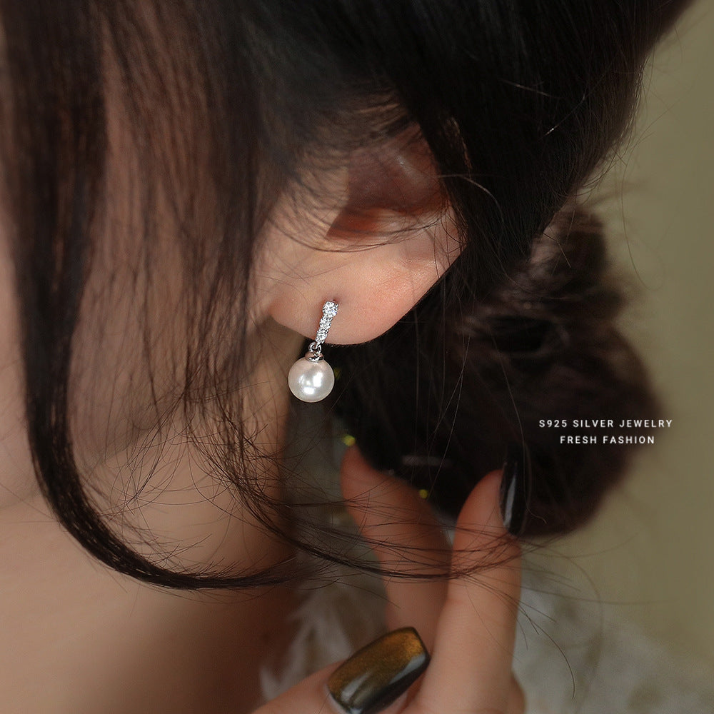 Wholesale S925 sterling silver light luxury super flash diamond round bead earrings