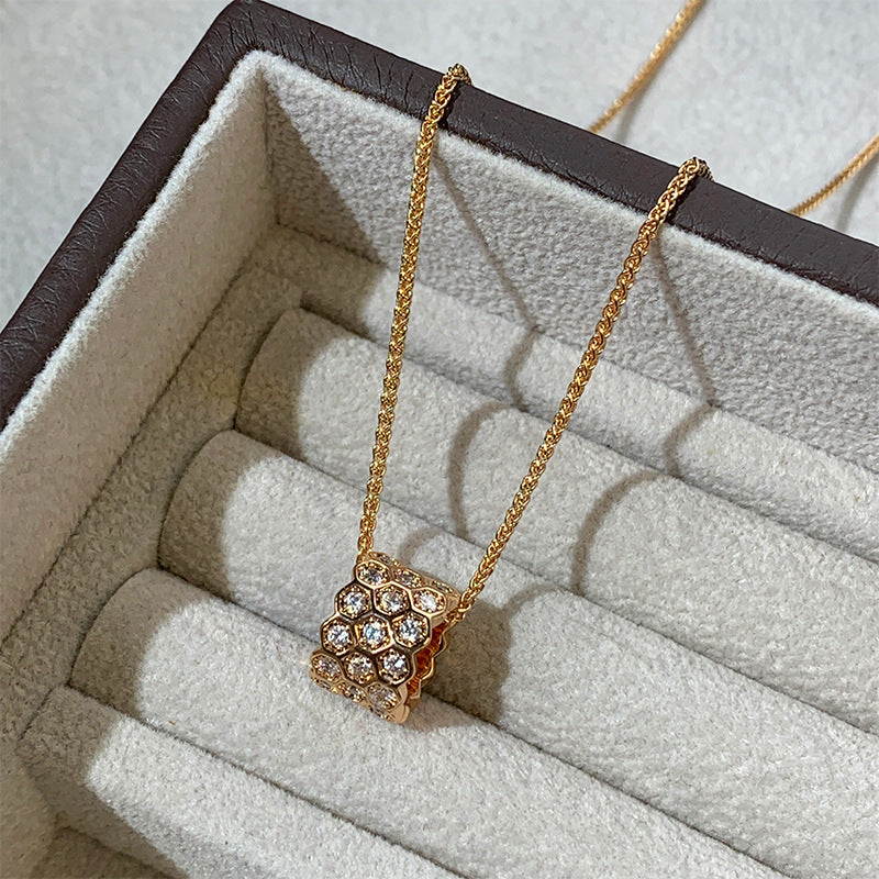 Wholesale V gold carved round honeycomb type wheat necklace