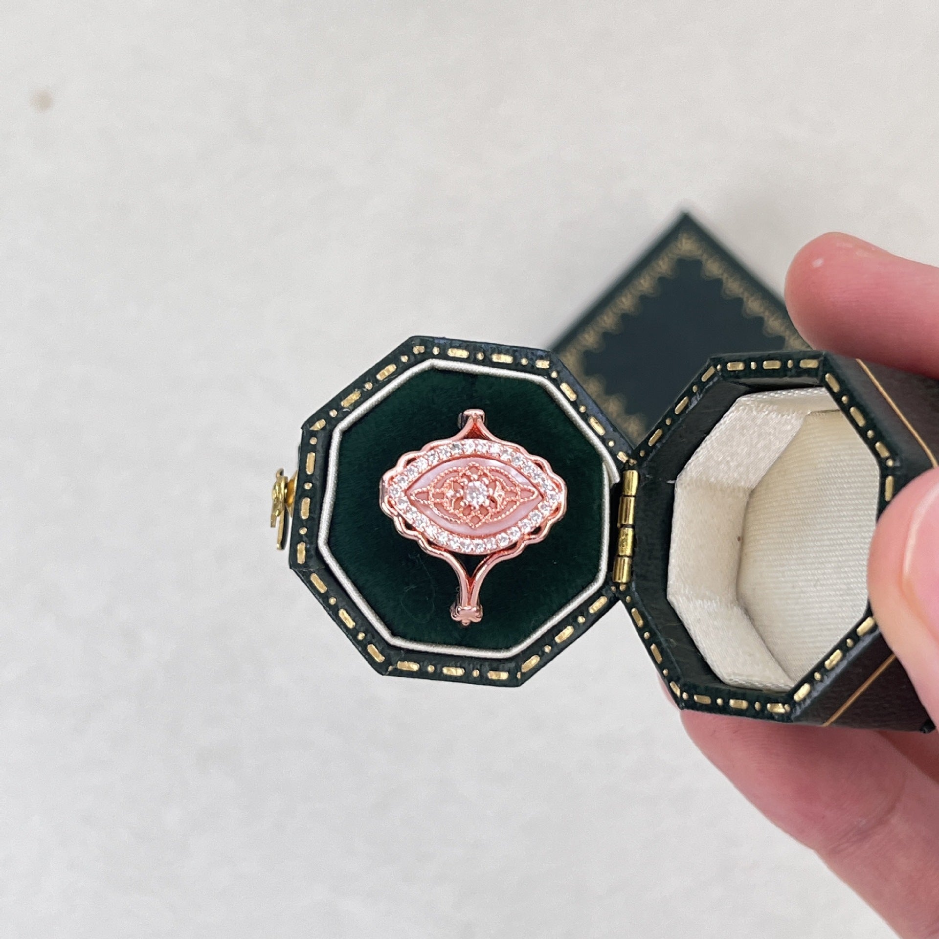 Wholesale Hollow Lace Diamond All-match Ring