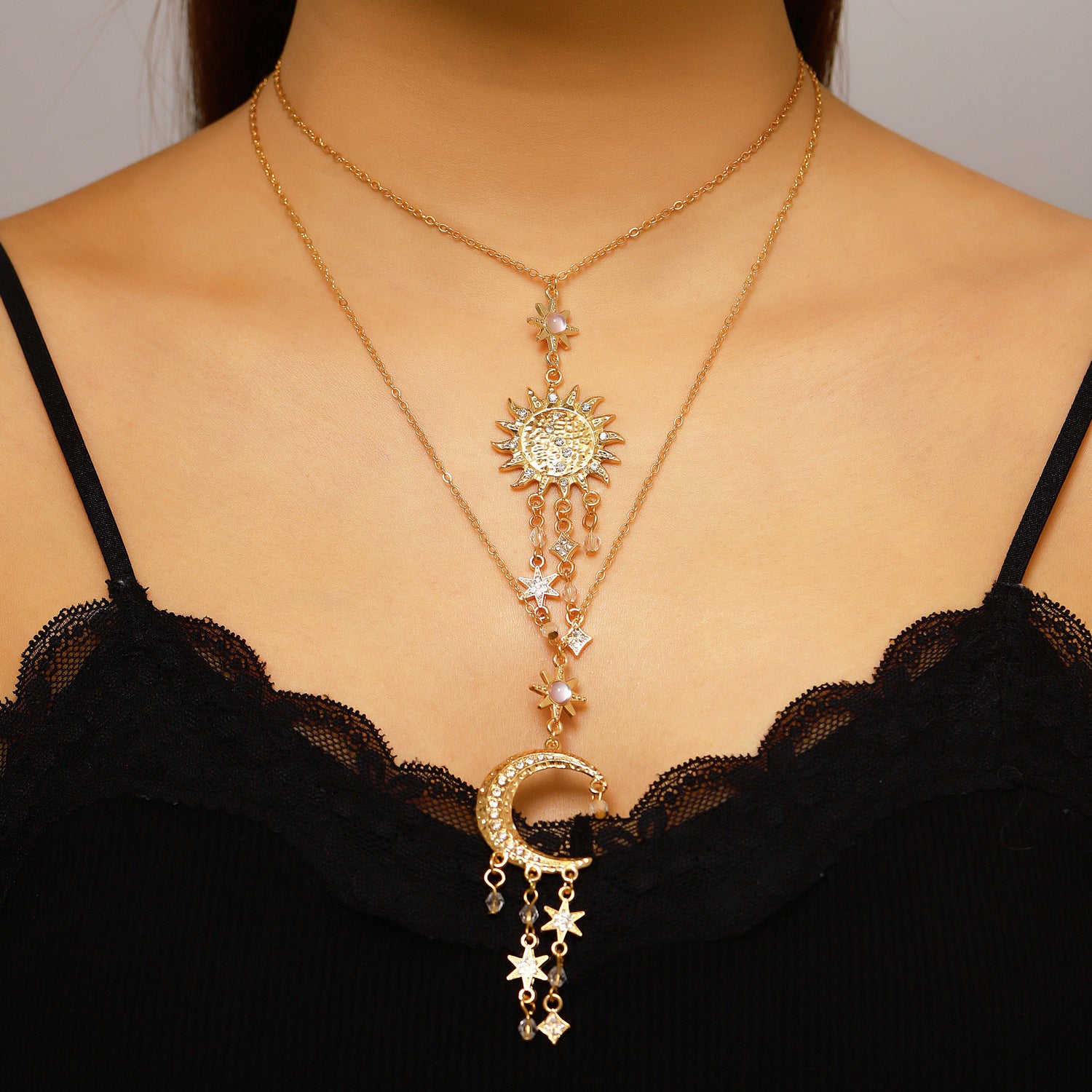 Wholesale Vintage Moon Sun Star Long Tassel Earrings And Necklace Set Gold Alloy Jewelry Party Fashion Accessory