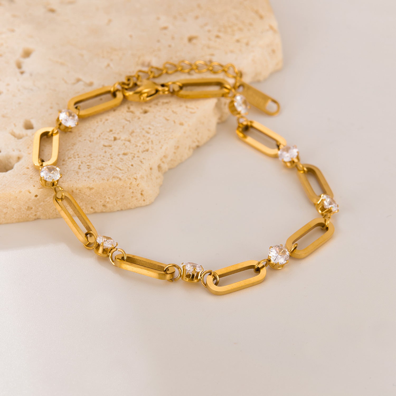 Wholesale Geometric Stainless Steel Bracelet for Women Fashion Accessory Boutique Resale