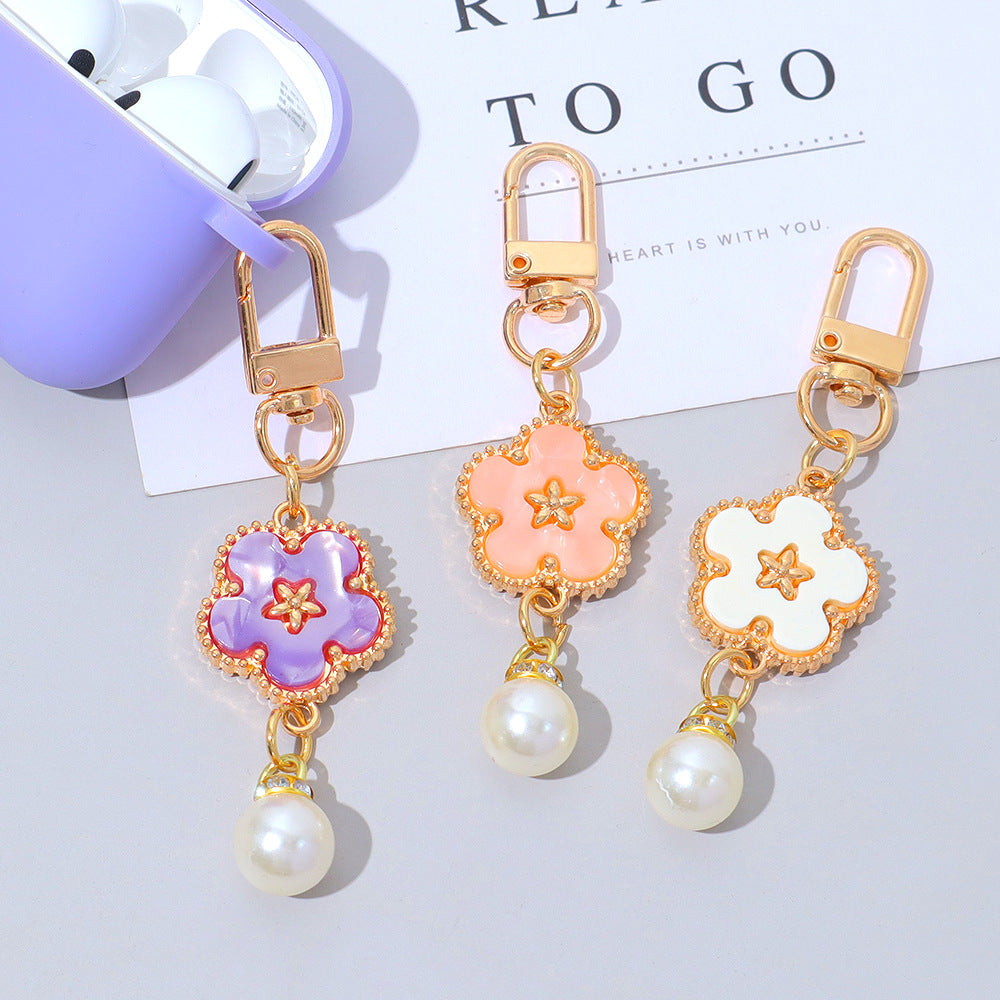 Wholesale Sweet Floral Pearl Keychain Bag Pendant Fashion Accessory Boutique Resale