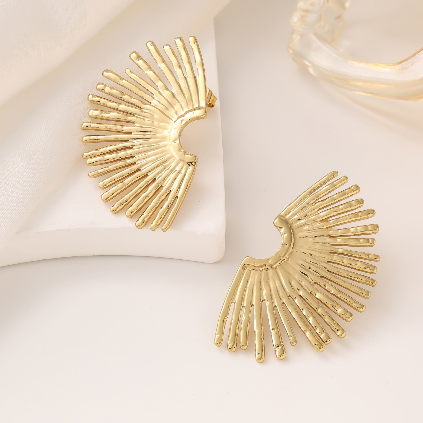 Wholesale Stainless Steel Titanium Steel Gold Light Luxury Earrings