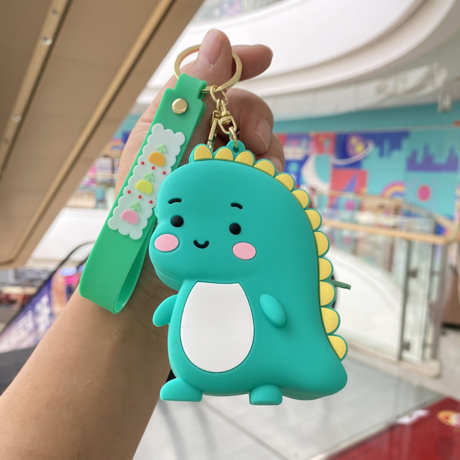 Wholesale Cute cartoon silicone wallet keychain