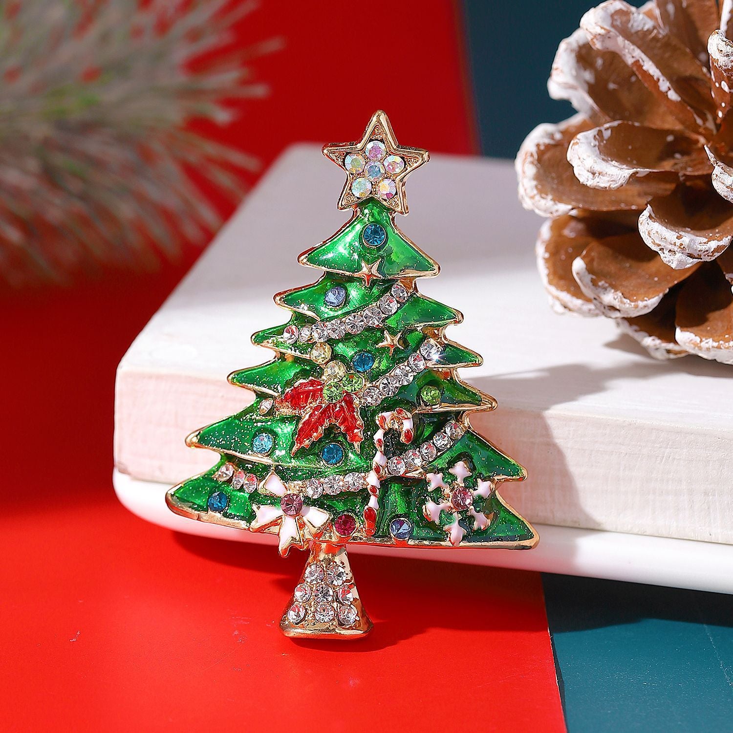 Wholesale  Diamond-encrusted Christmas Tree Brooch