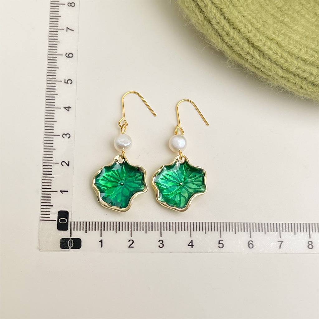 Wholesale Retro Green Oil Drop Flower Earrings