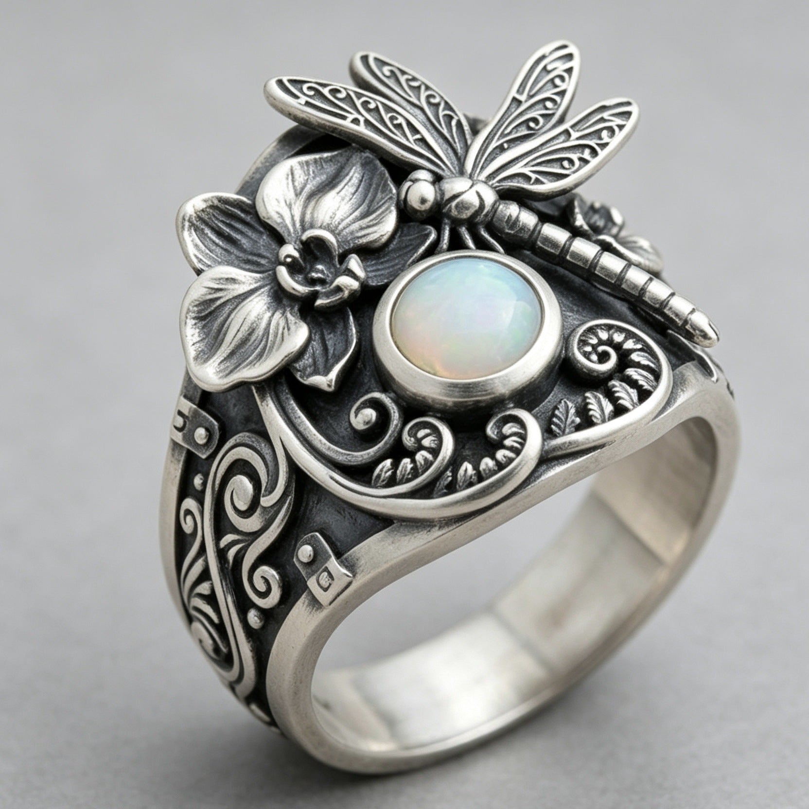 Wholesale Alloy Electroplated Vintage Dragonfly Ring for Women Jewelry Accessory
