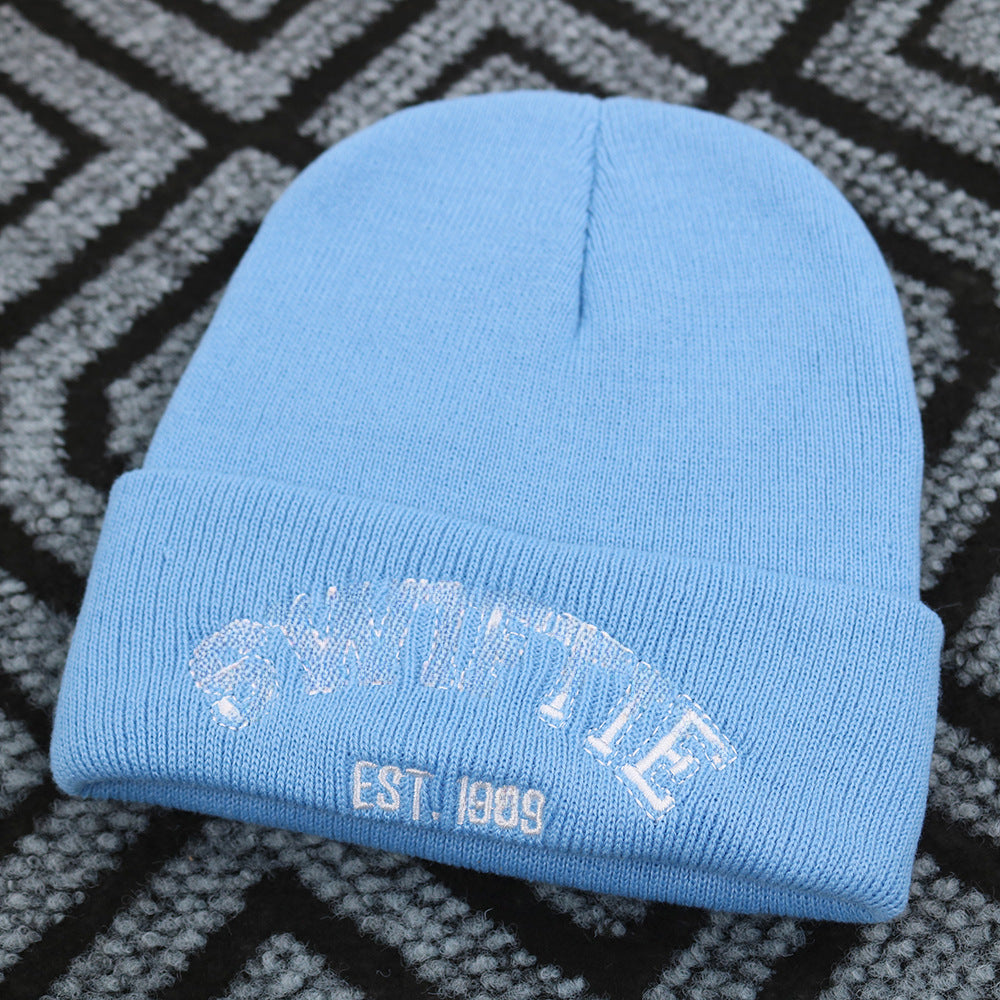 Wholesale letter knitted beanies