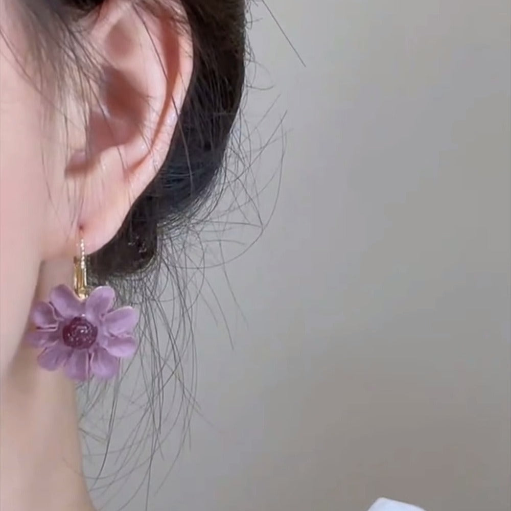 Wholesale zinc alloy purple flower stud earrings