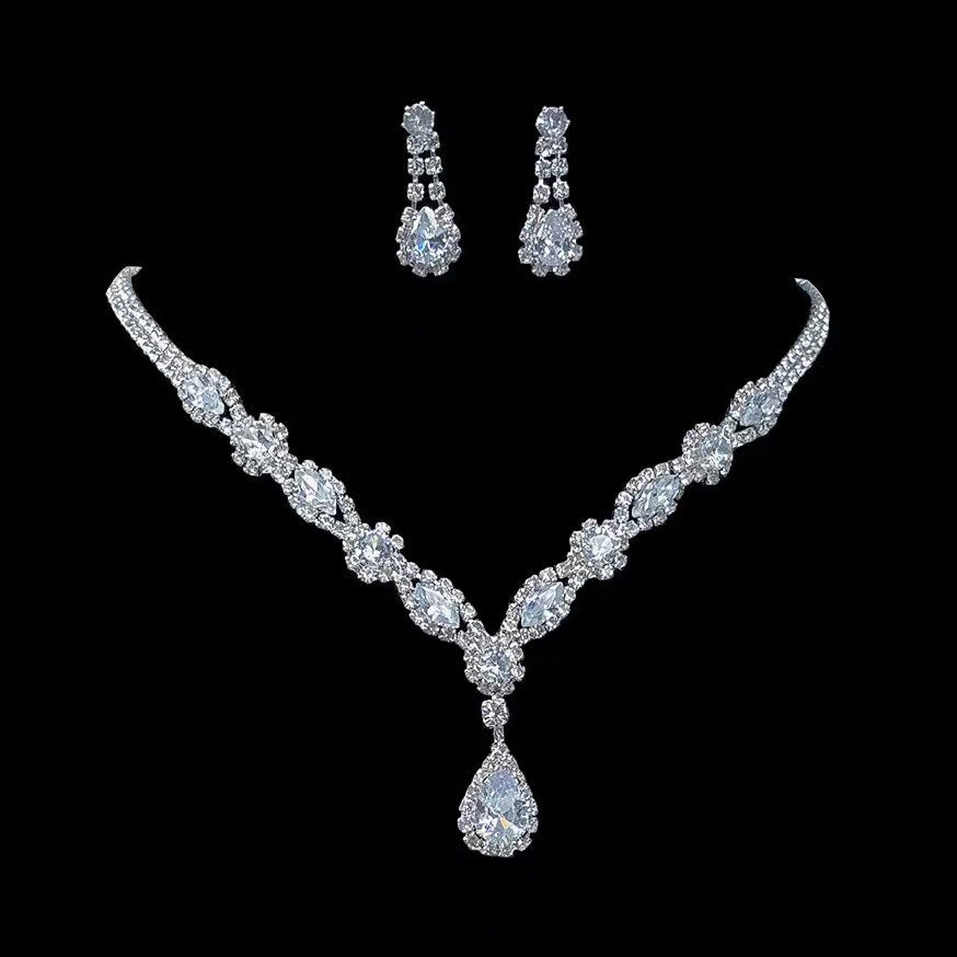Wholesale Man-made Pearl and Rhinestone Earring Necklace and Bracelet Set