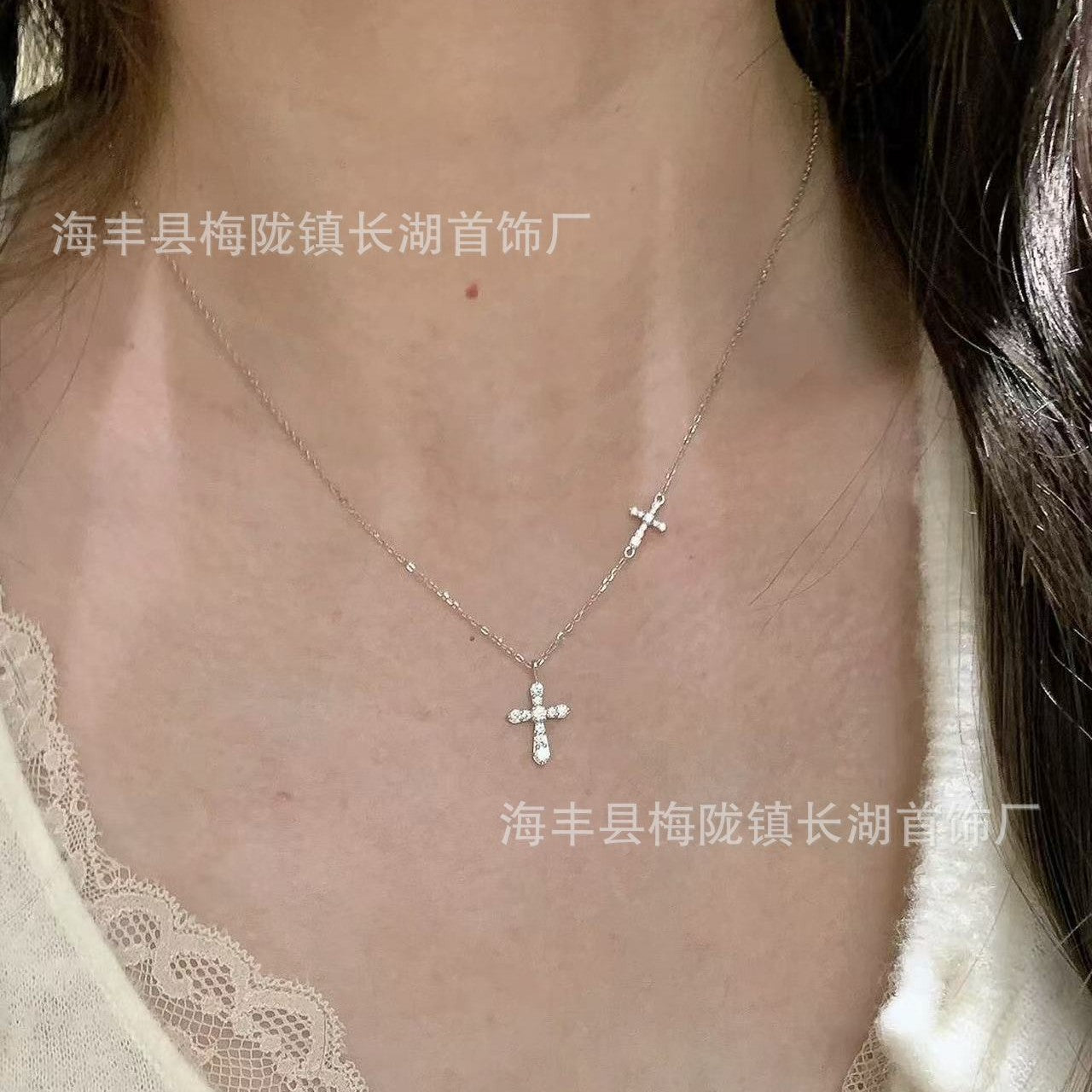 Wholesale Copper Electroplated Double Cross Pendant Necklace,  Fashion Accessory for Women Boutique Resale