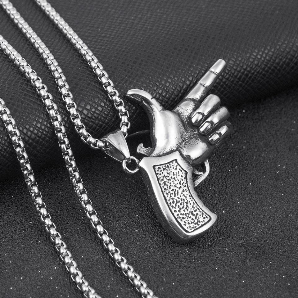 Wholesale Men' s Hip Hop Finger Pistol Pendant Necklace Street Style Vintage Fashion Accessory