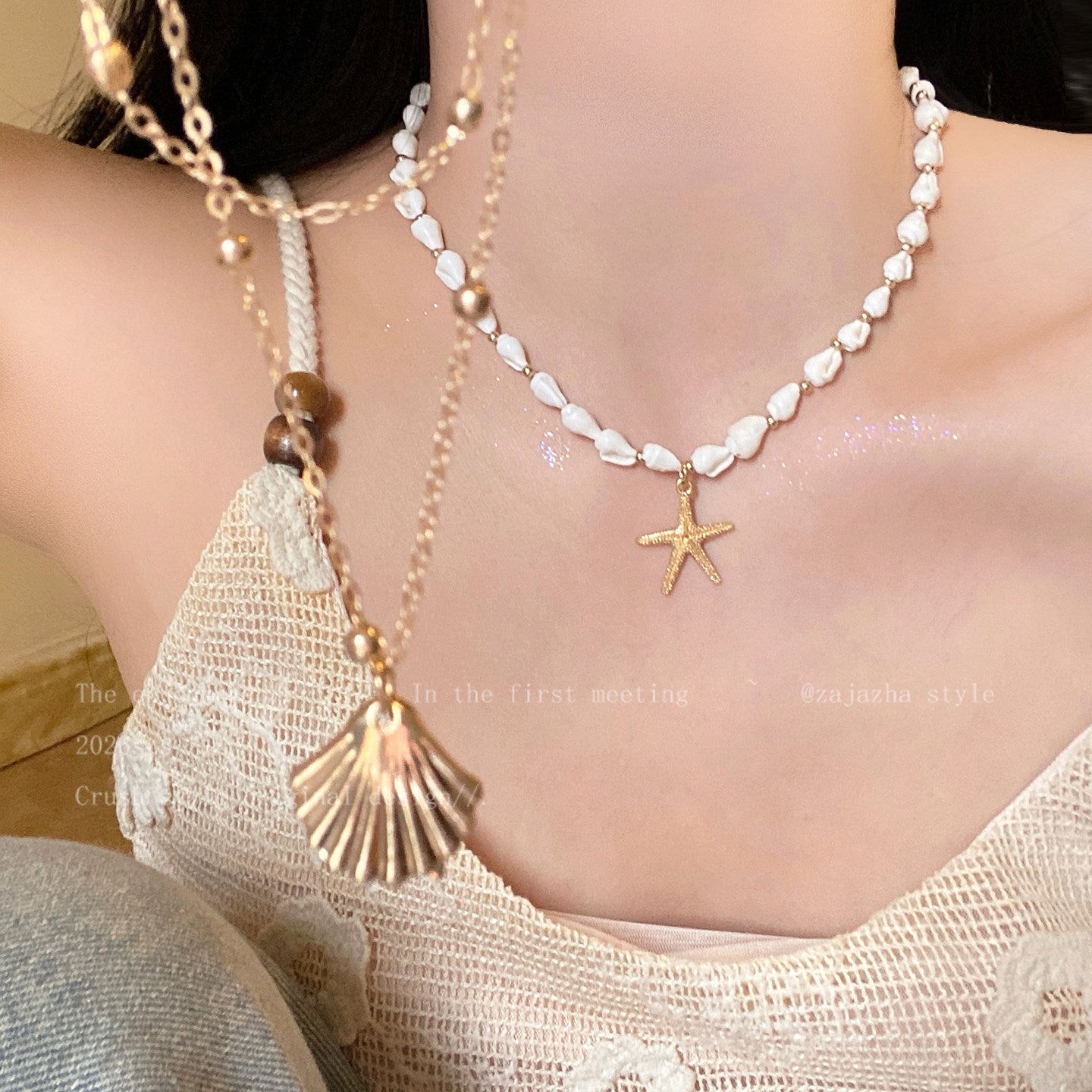 Wholesale Stylish Multi-Layer Shell Necklace Gold Alloy Clavicle Chain Resort Jewelry