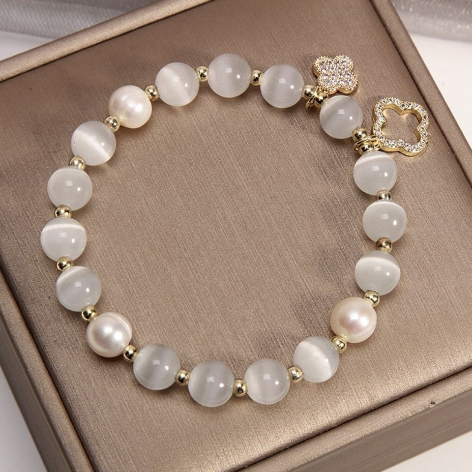 Wholesale Four Leaf Clover Imitation Cat S Eye Glass Pearl Bracelet Women S Everyday Wear Boutique Resale Jewelry Accessory