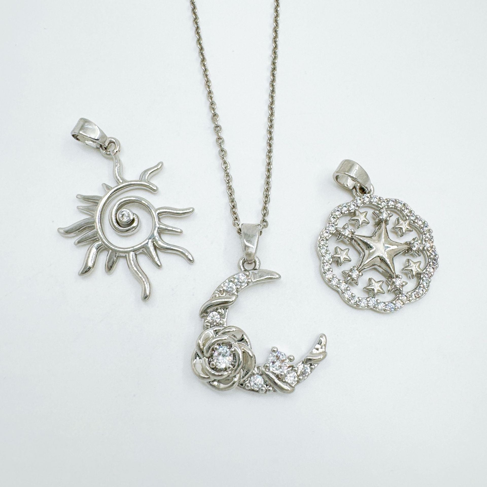 Wholesale Sweet Cool Moon Star Charm Necklace Gold Plated Copper Fashion Accessory Gift