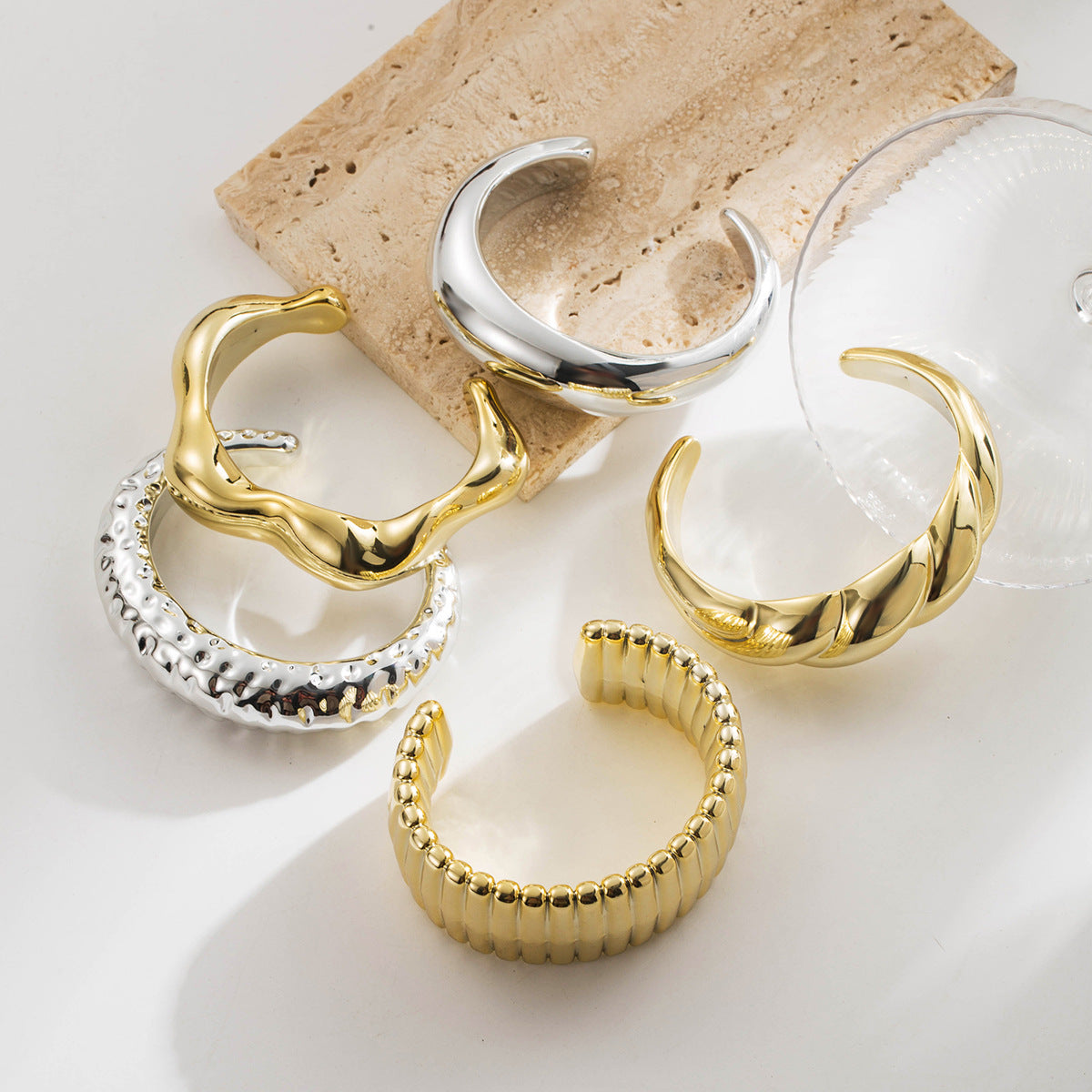 Wholesale oval pleated opening bracelet exaggerated  atmospheric bracelet